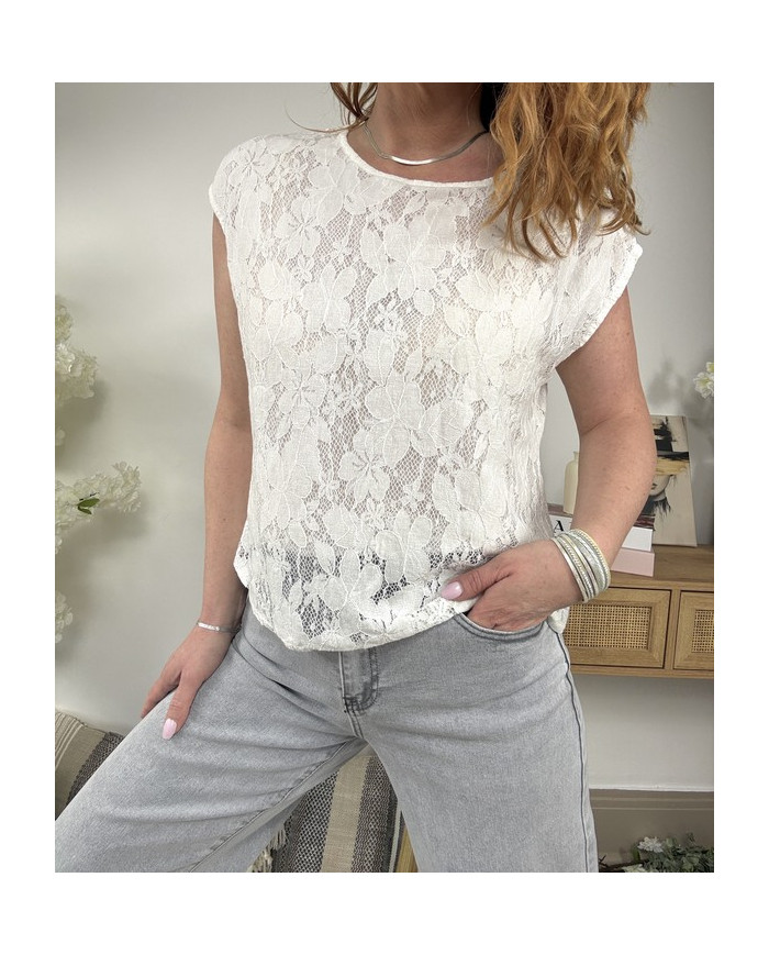 Top blanc brodé