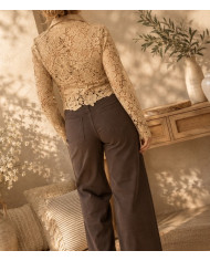 Chemisier brodé beige foncé