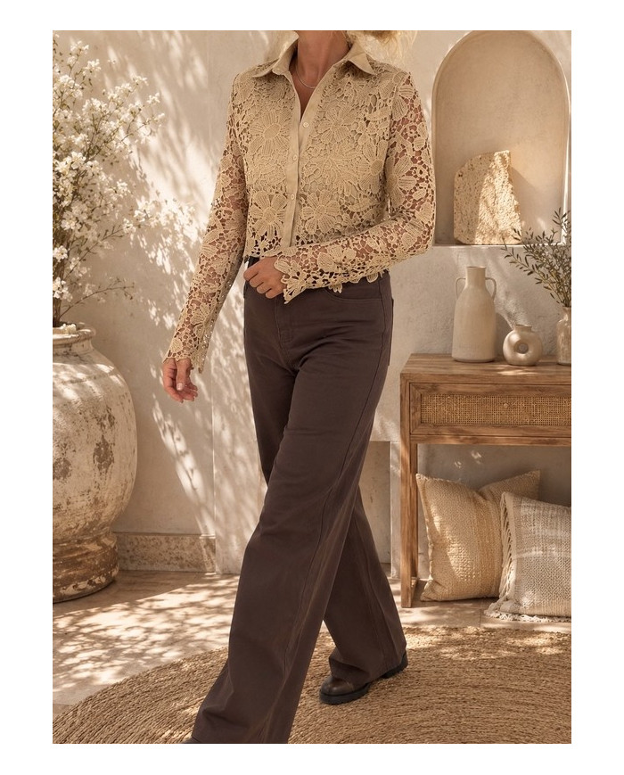 Chemisier brodé beige foncé