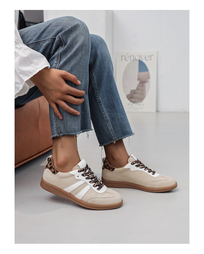 Baskets beige, lacets léop'