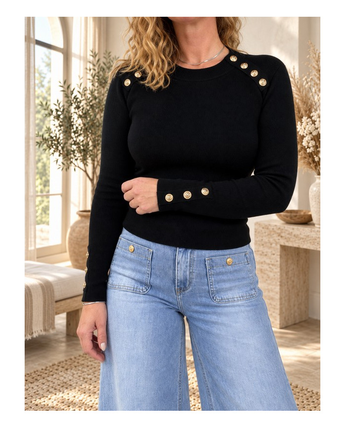 Top noir avec boutons dorés