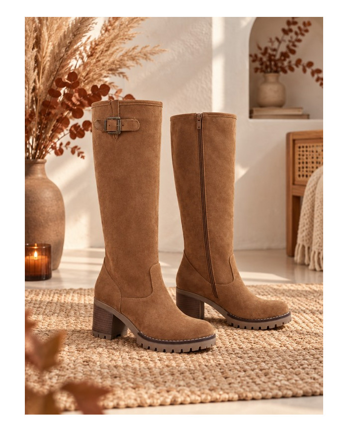 Bottes camel avec boucle