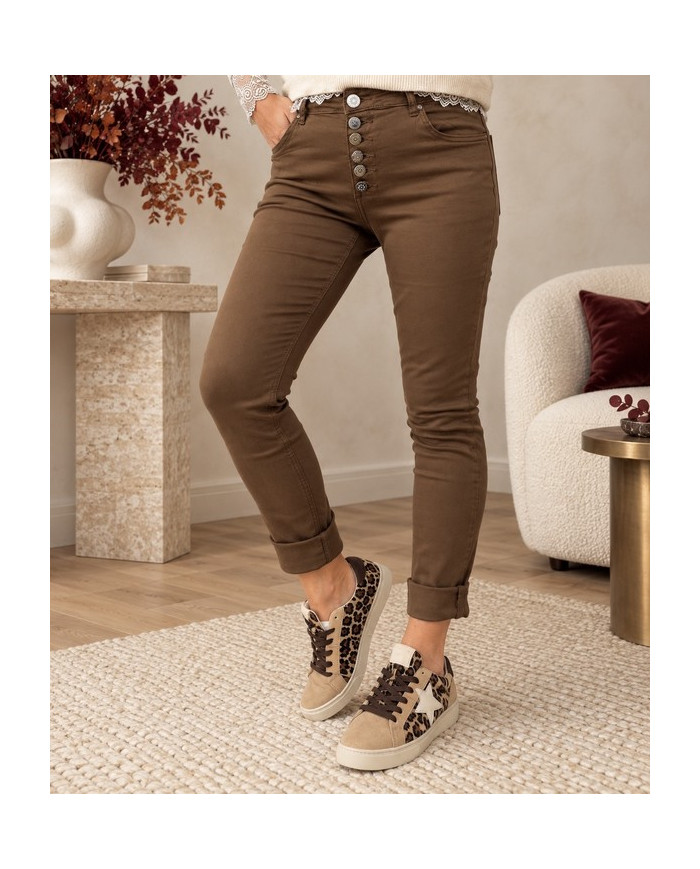 Pantalon tabac boutons bijoux Dario