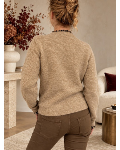 Pull taupe & cœur léopard