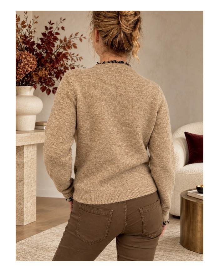 Pull taupe & cœur léopard