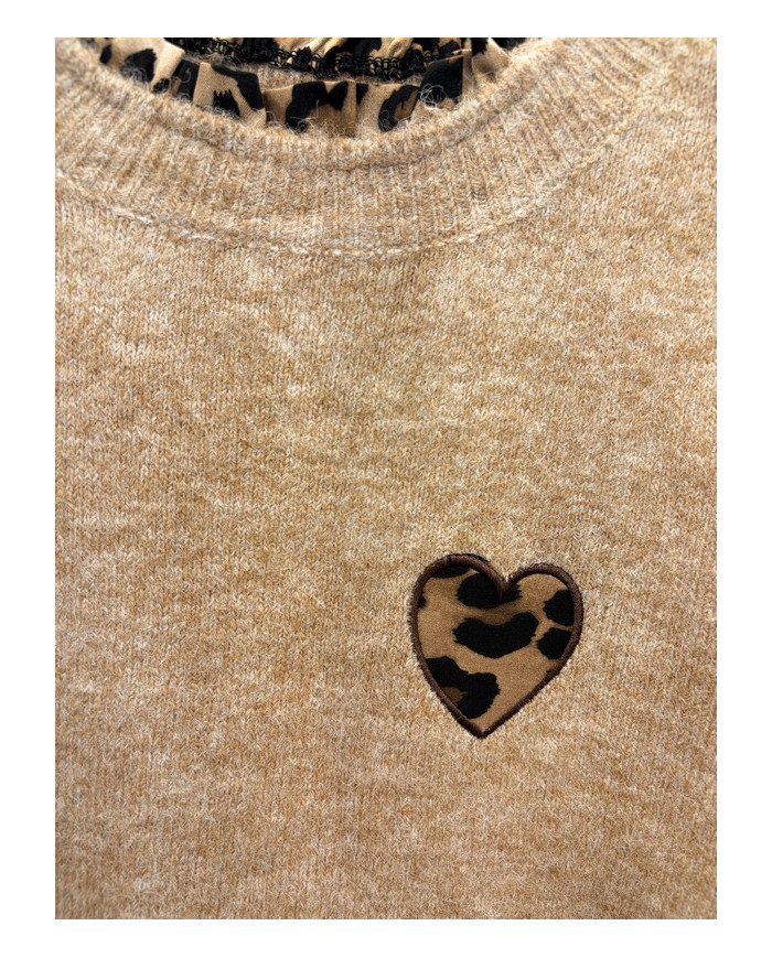 Pull taupe & cœur léopard