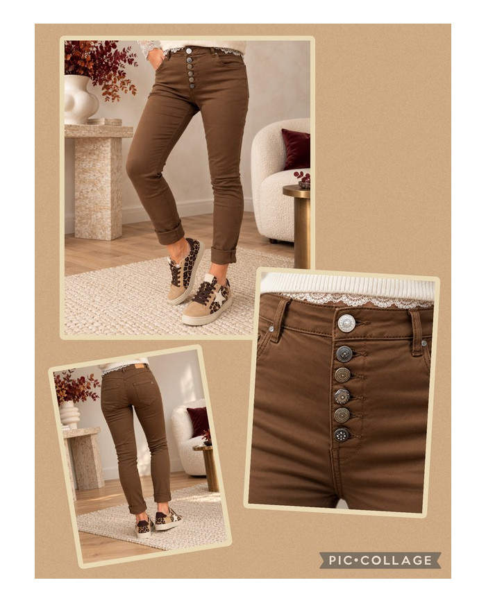 Pantalon tabac boutons bijoux Dario