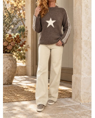 Pull chaud taupe avec étoile écru