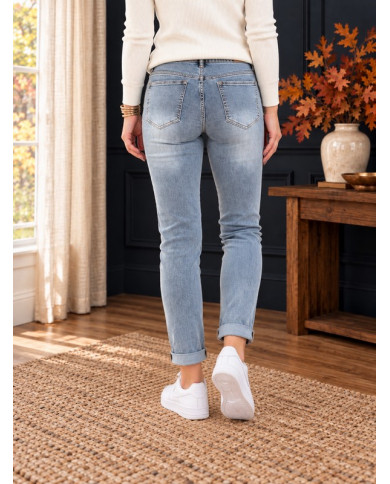Jean mom relax Tommy