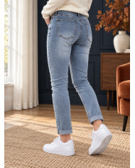 Jean mom relax Tommy