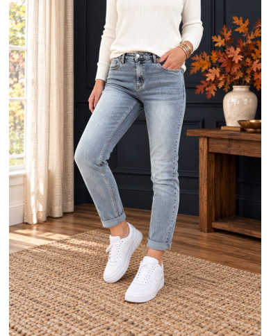 Jean mom relax Tommy