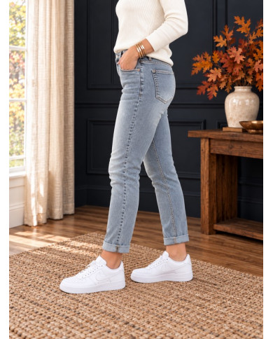 Jean mom relax Tommy
