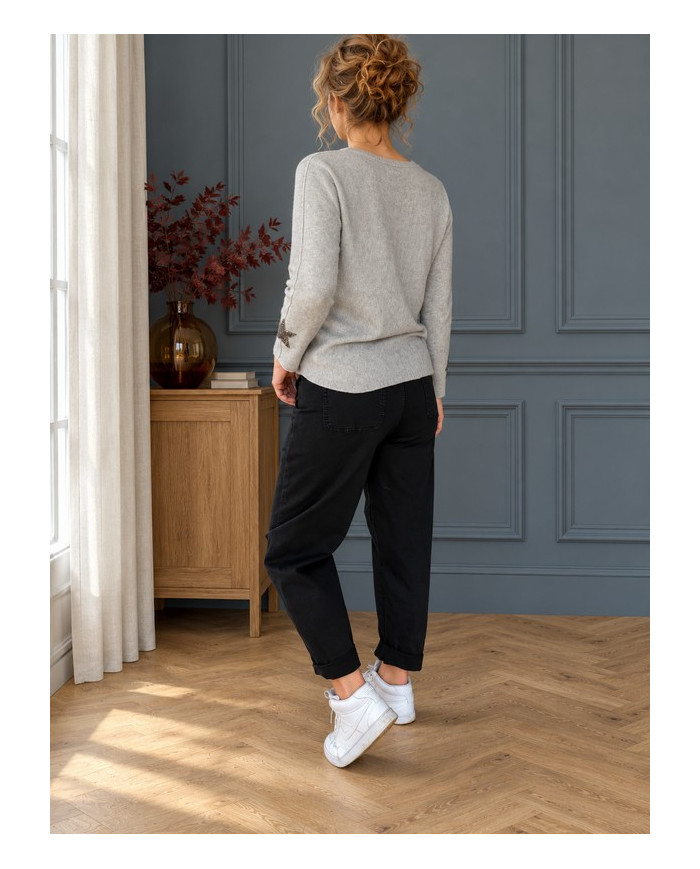Pull gris clair étoile aux manches