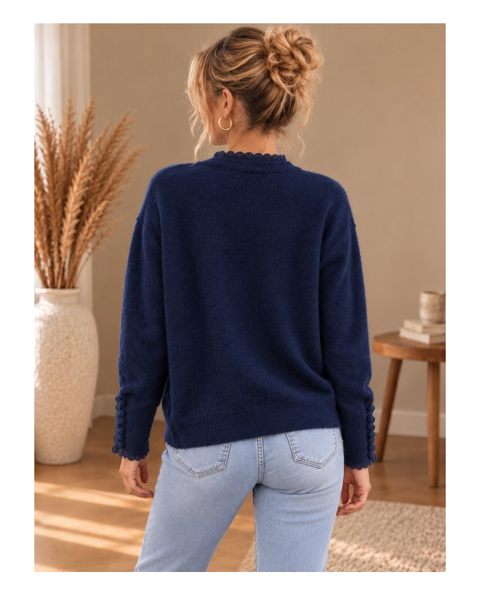 Pull bleu marine & dentelle