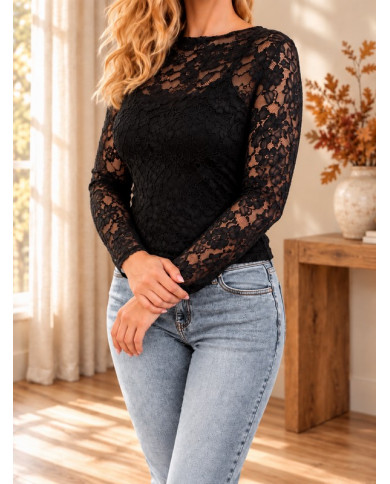 Top chic en dentelle noir