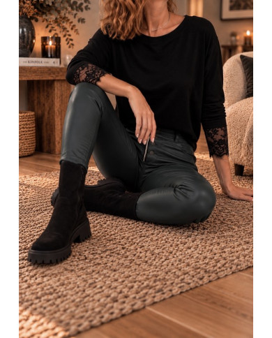 Pull noir manches dentelle Leny